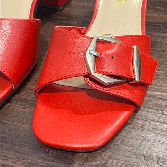 Unisa Red Short Block Heel Women's Slide Sandals - Picture 3 of 5
